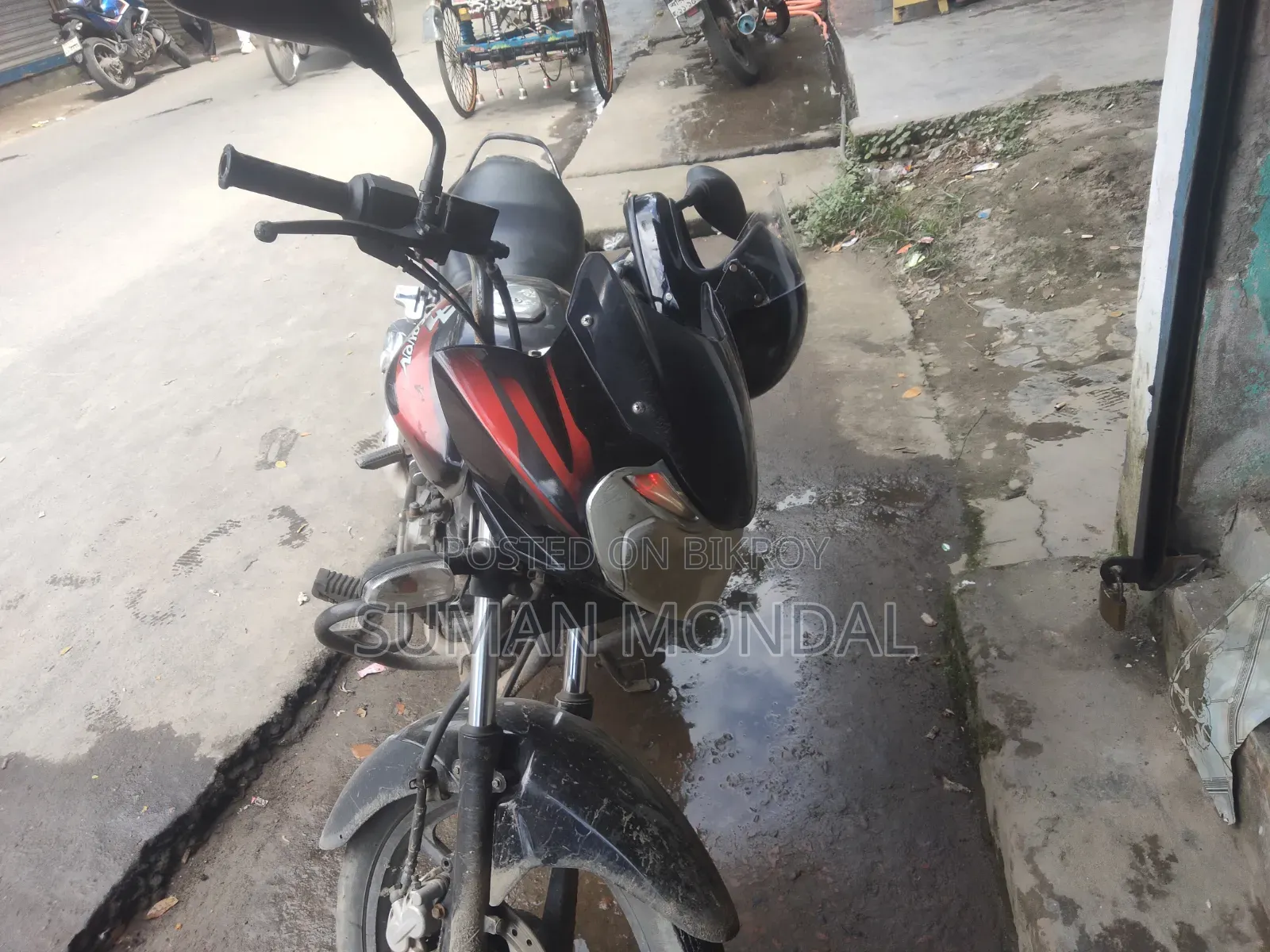 বাজাজ ডিসকভার ১৫০ ২০১৫ কালো