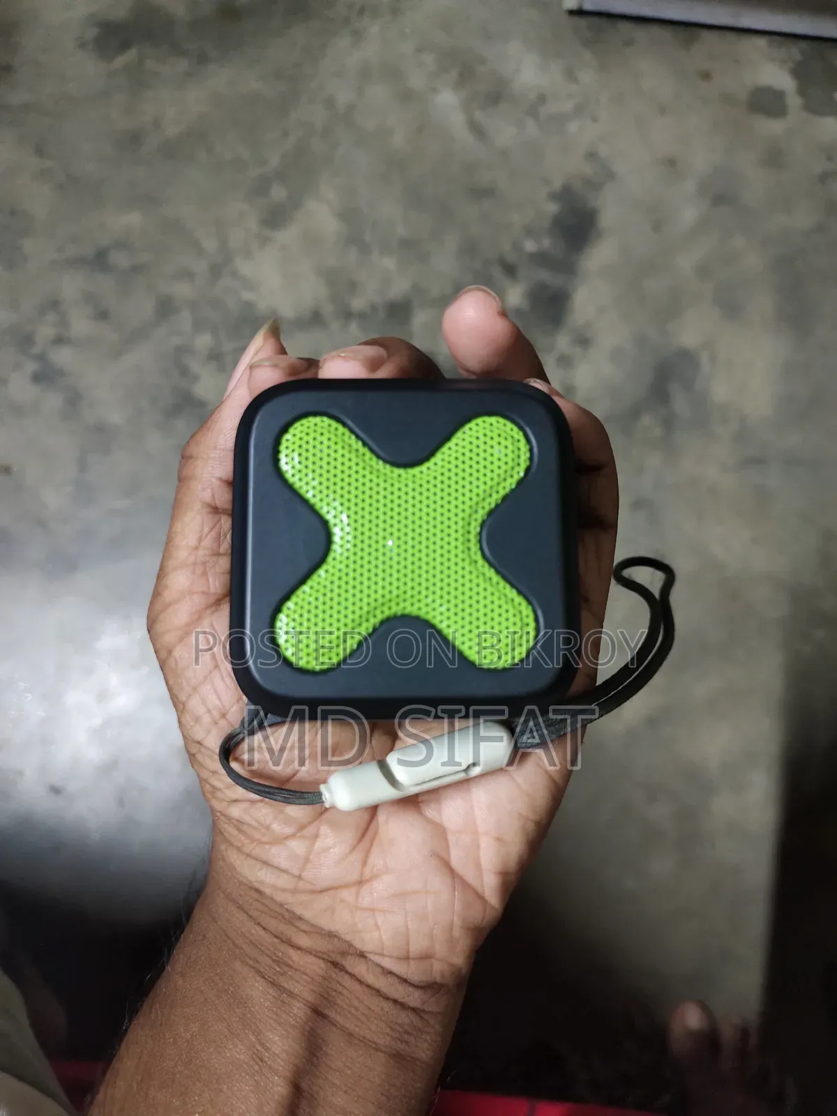 Sel Post Zhobanco Y11 Bluetooth Speaker Full Fresh Only 15 Days Used