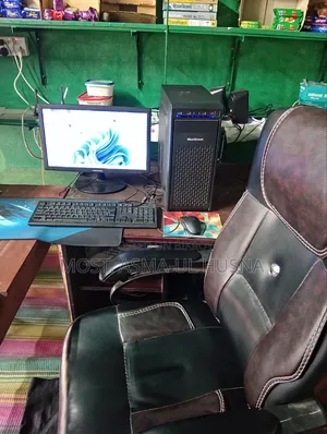 Desktop Computer Acer Aspire C22-860 4GB Intel Core i3 SSD 256GB