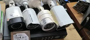 ডিভিআর ফুল প্যাকেজ ৪ পিস ক্যামেরা ৮ চ্যানেল এক্সভিআর ৫০০ জিবি এইচডিডি অ্যাডাপ্টার সহ