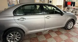 Toyota Axio 1.5 X 4WD 2012 Silver