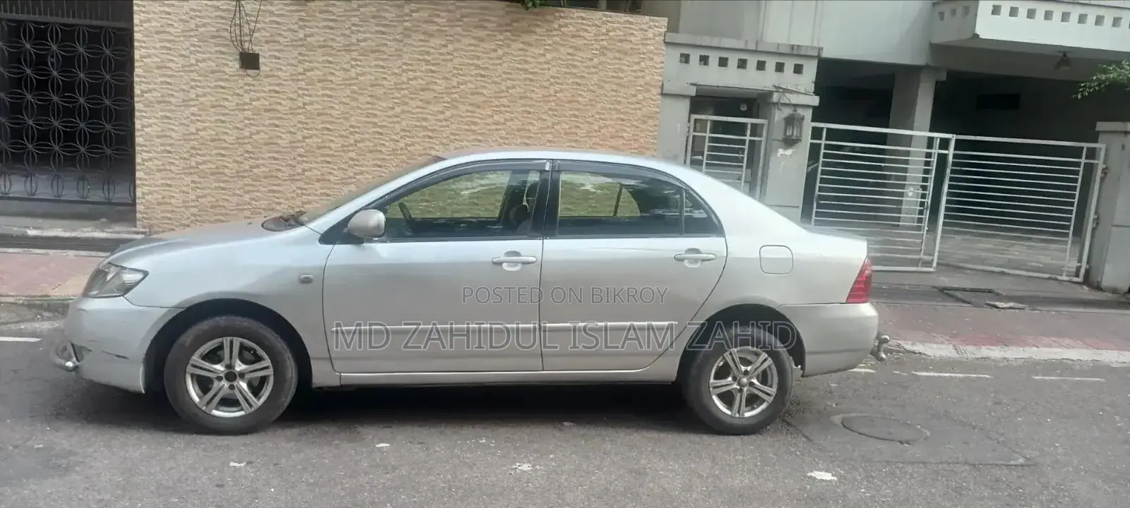 Toyota Corolla 2004 Silver