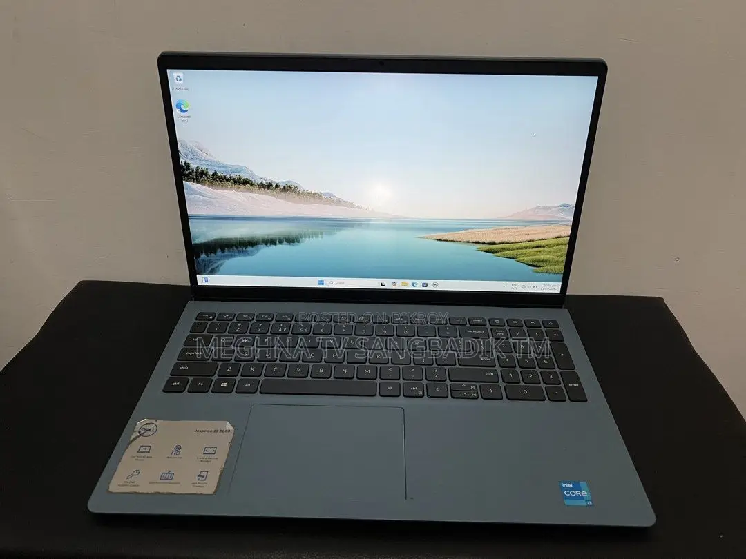 Laptop Dell 3GB Intel SSD 256GB
