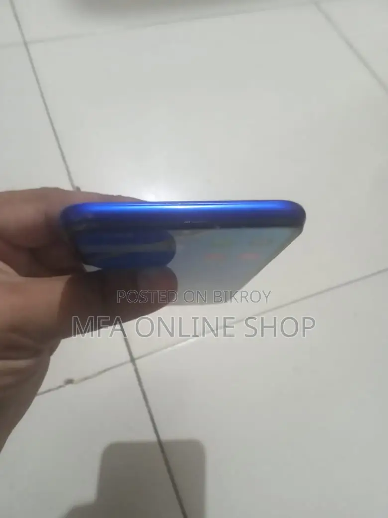 Realme C2 32 GB Blue