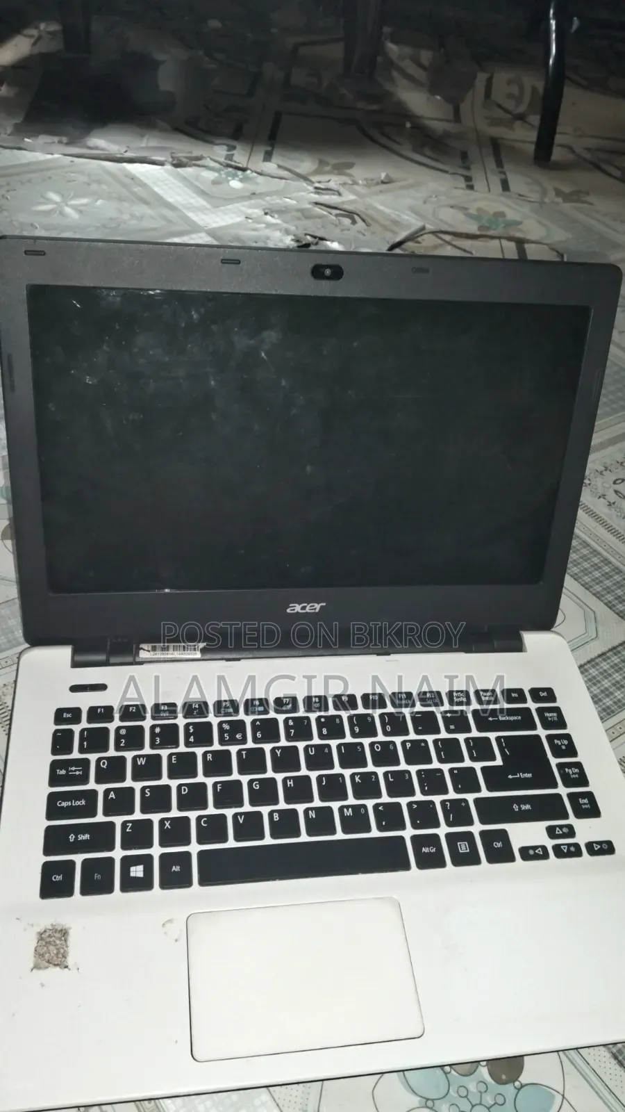 Laptop Acer Aspire E5-471 4GB Intel Core i3 HDD 500GB