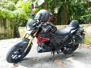 Runner Bolt 165R 2023 Black