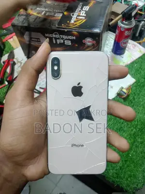 Apple iPhone X 64 GB White