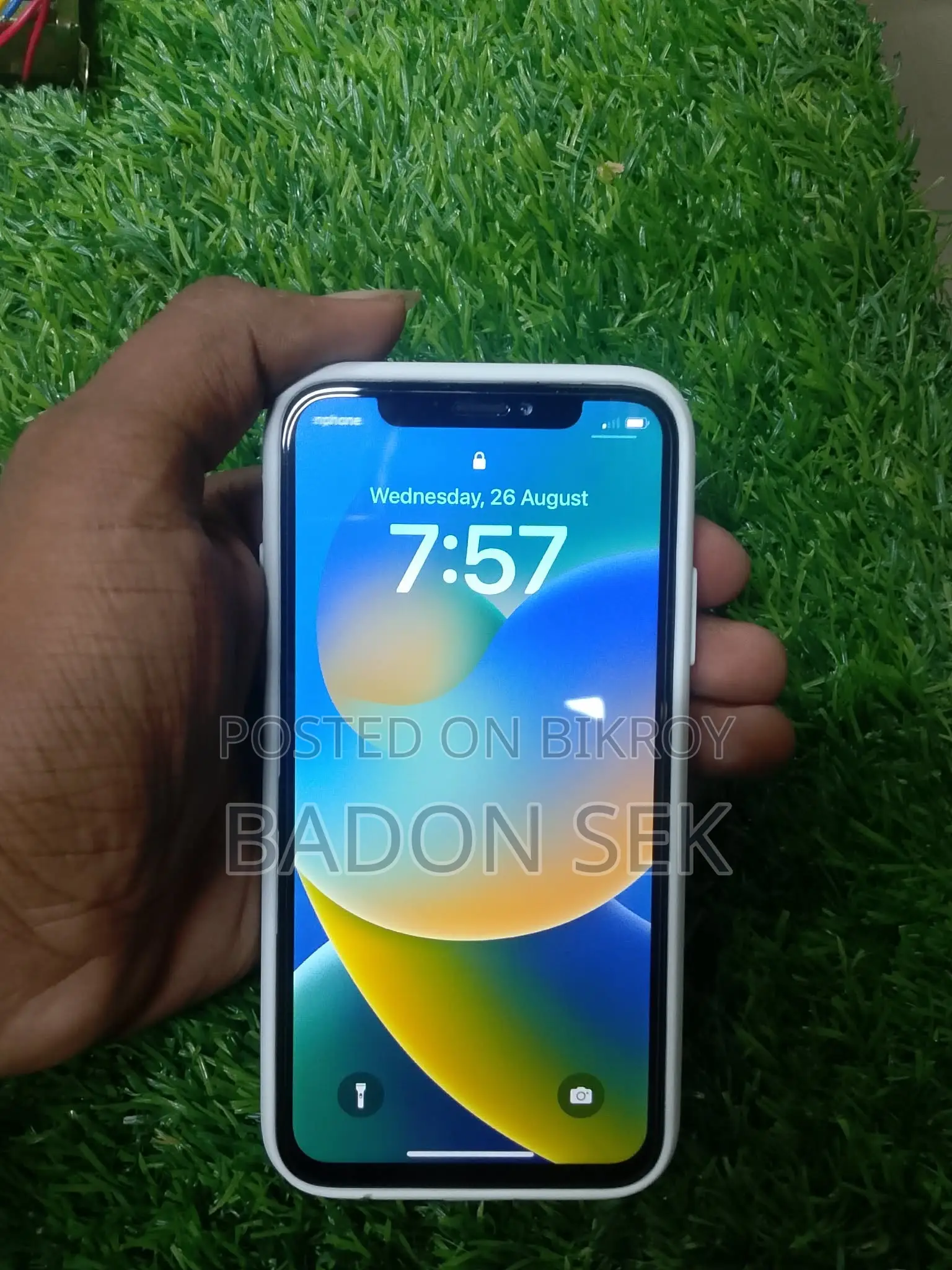 Apple iPhone X 64 GB White