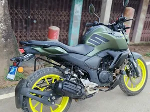 New Yamaha FZS V4 2026 Green