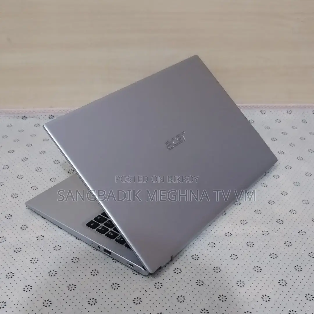Laptop Acer 4GB Intel SSD 500GB