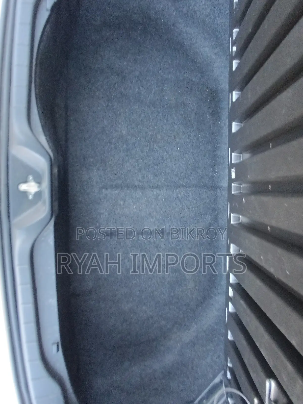 Toyota Voxy Hybrid S-Z 2WD 7-Seater 2022 Pearl