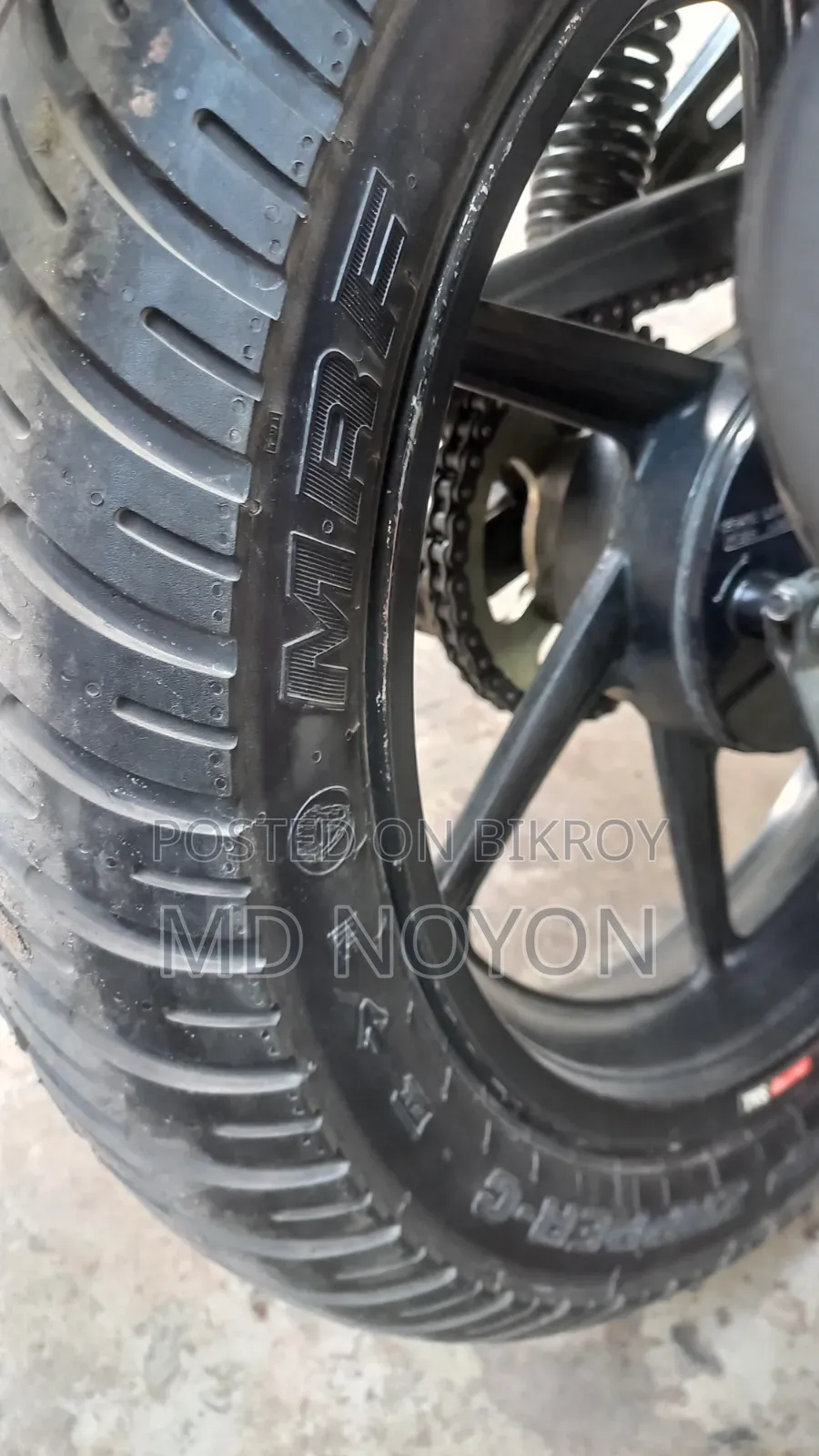 MRF Tyrer 120-80-17-61p