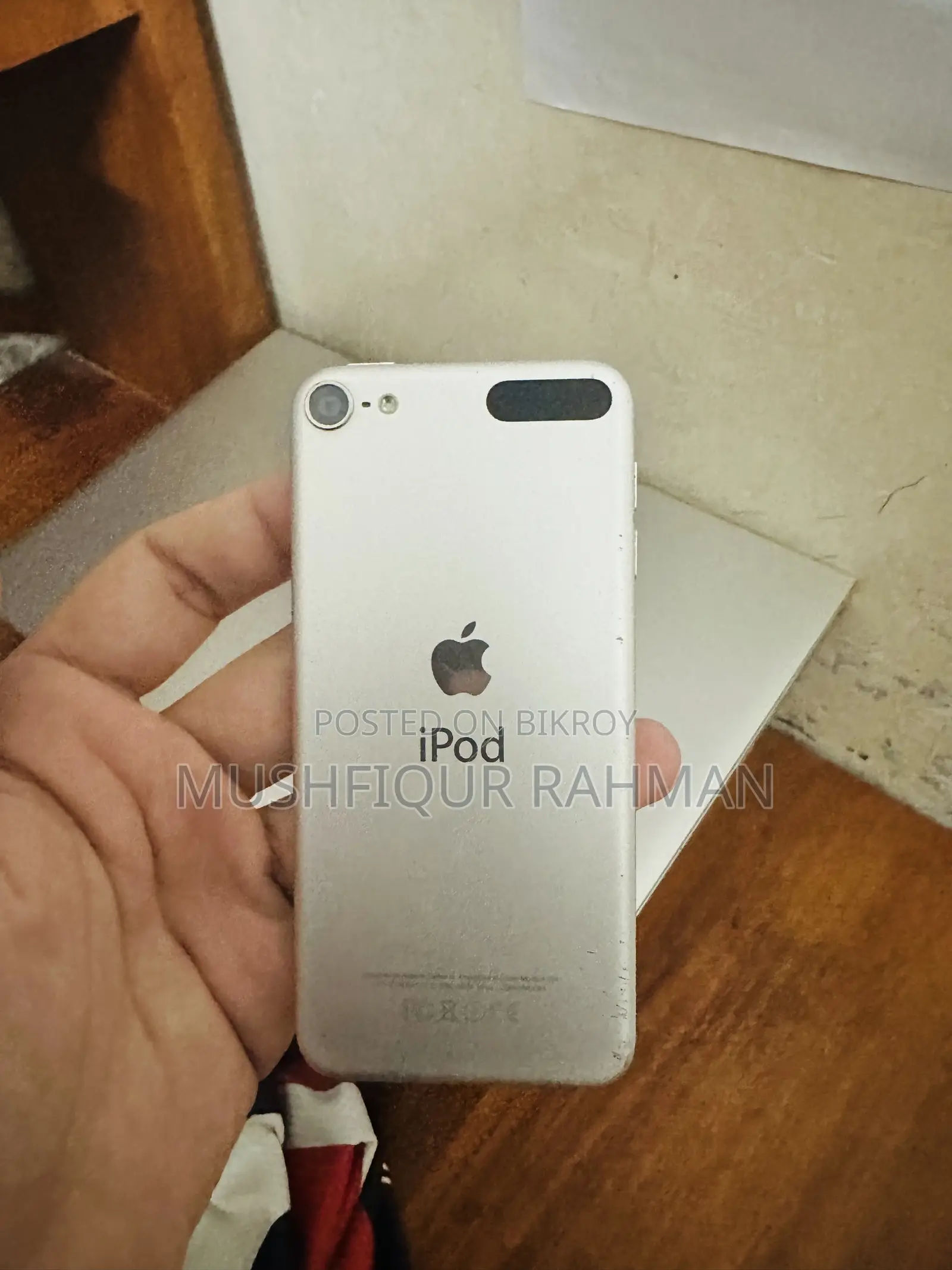 Apple 16 GB Silver