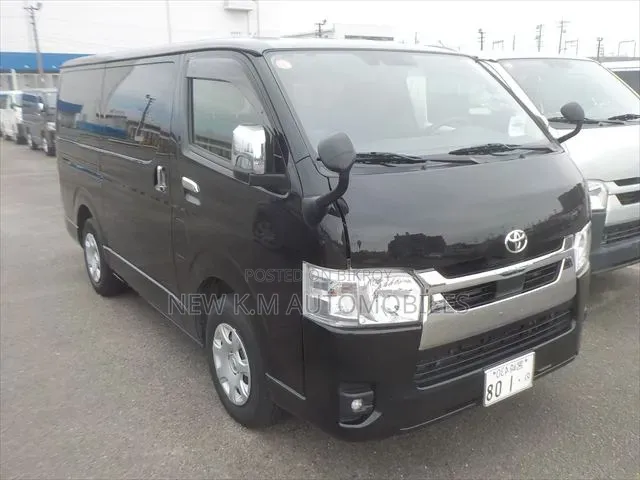 Toyota Grand HiAce 2002 Black
