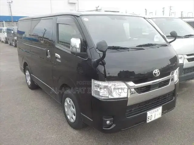 Toyota Grand HiAce 2002 Black