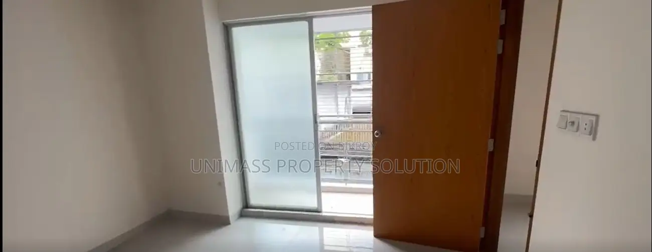 3bdrm Apartment in Unimass Property, Dhanmondi for sale