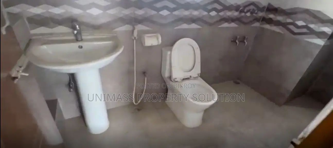 3bdrm Apartment in Unimass Property, Dhanmondi for sale