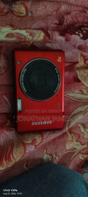 নষ্ট Samsung 5x Zoomক্যামেরা বিক্রয় করা হবে ব্যাটারি ছাড়া।