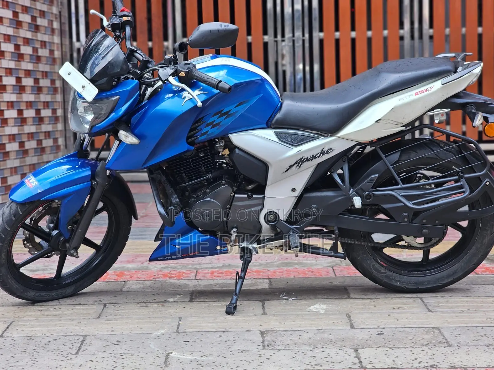 TVS Apache RTR 160 4V 2019 Blue