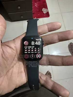 Apple Watch Series 8