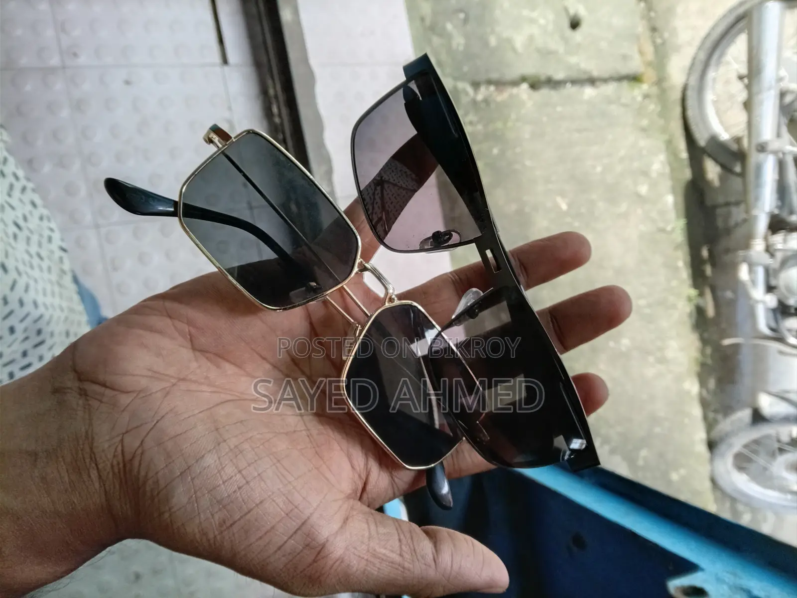 ব্রান্ডেড সানগ্লাস