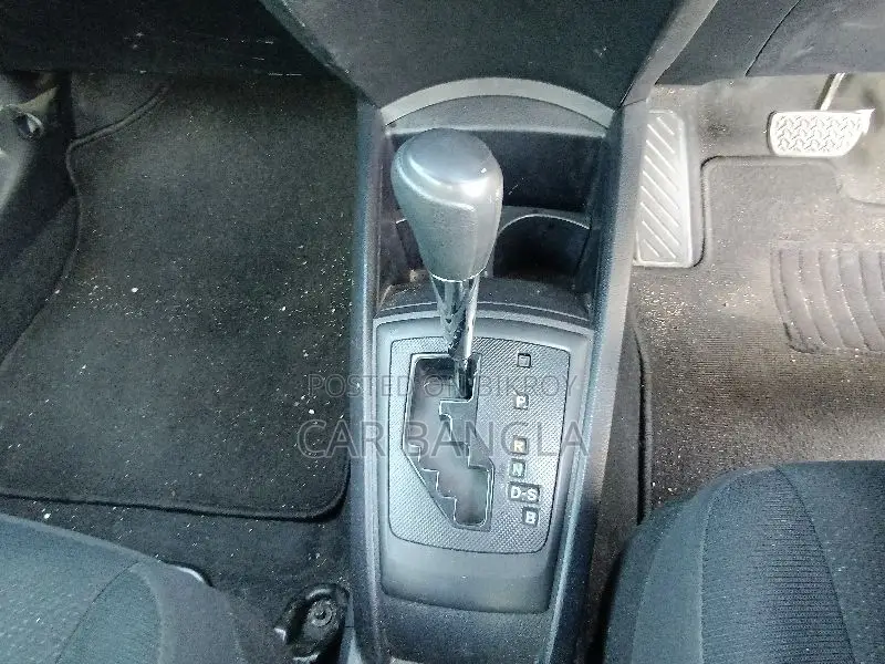 Toyota Axio 2021 Silver