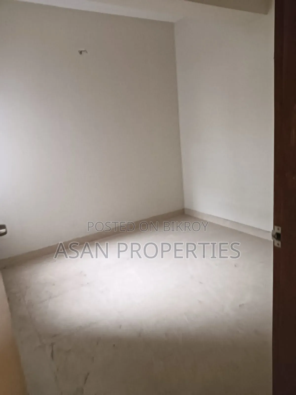 3 Bedroom Apartment in Lalmatia, Dhanmondi for sale
