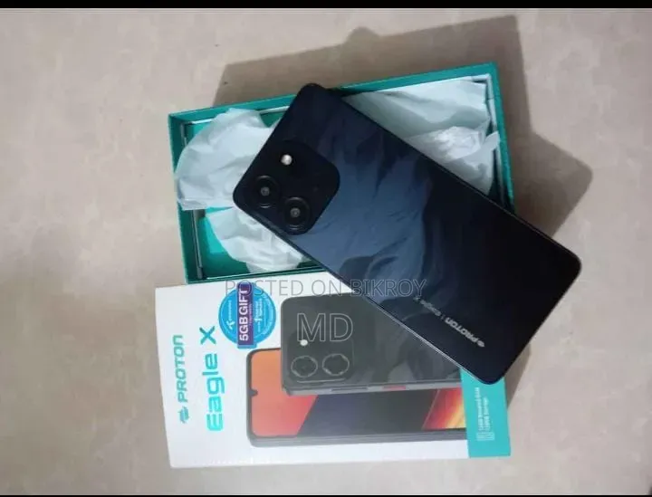 Proton 4 GB Black