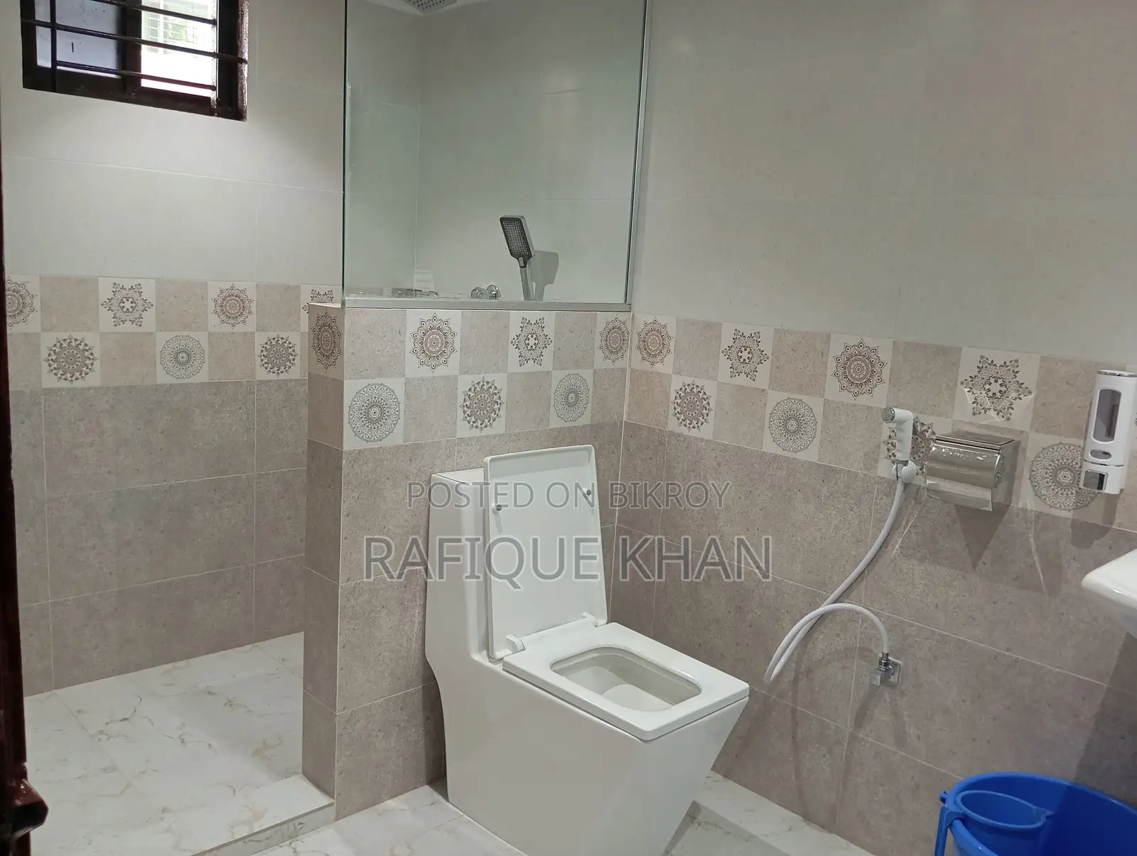 Furnished 5bdrm Apartment in Mathiura House, Uposhohor for rent