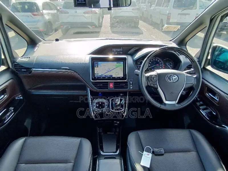 Toyota Esquire 2021 Pearl