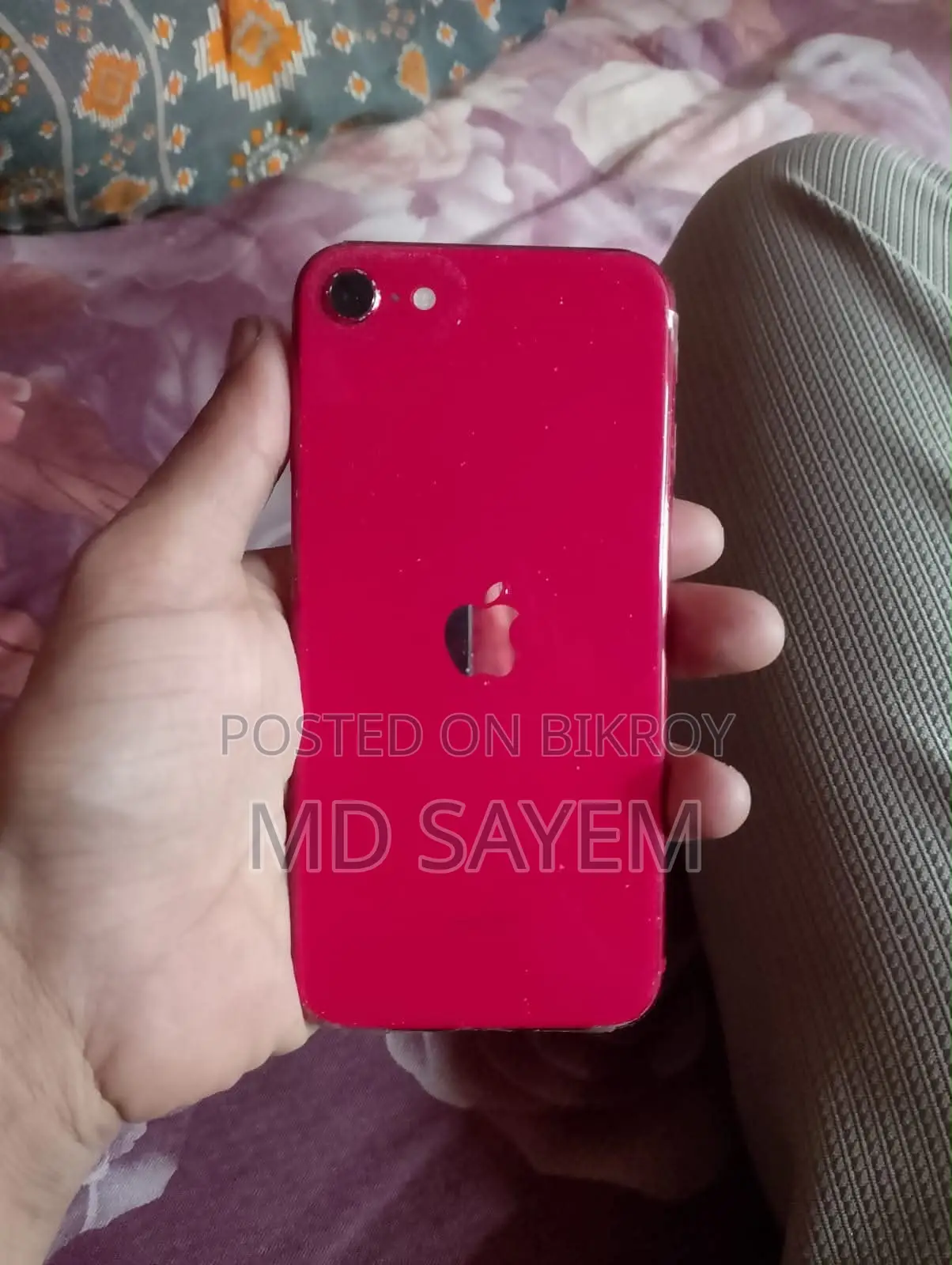 Apple iPhone SE 128 GB Red