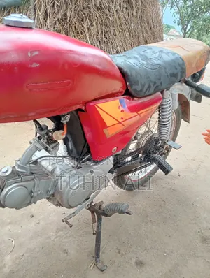 Honda 2010 Red