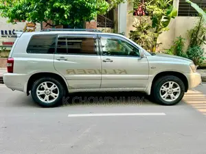 Toyota Kluger 2003 Silver
