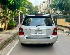 Toyota Kluger 2003 Silver