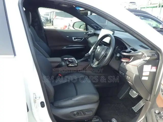 Toyota Harrier Hybrid Z 2021 Pearl