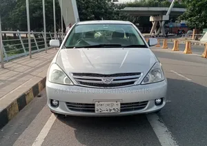 টয়োটা অ্যালিয়ন ২০০৪ সিলভার