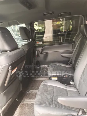 Toyota Voxy 2021 Pearl