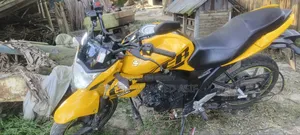 Suzuki Gixxer 2025 Yellow
