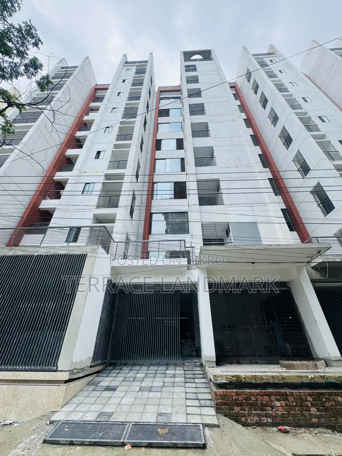 3bdrm Apartment in Basundhara for sale