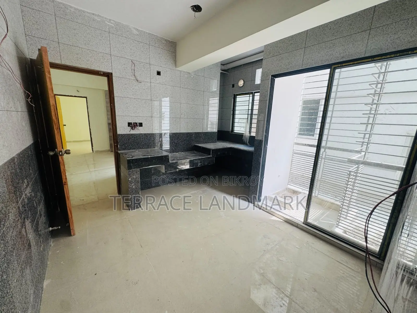 3bdrm Apartment in Basundhara for sale