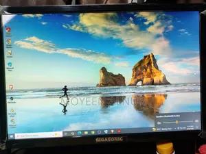 Desktop Computer Gigabyte GB-BLCE-4105 8GB Intel Core i3 HDD+SSD 500GB