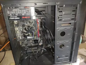 Desktop Computer Gigabyte GB-BLCE-4105 8GB Intel Core i3 HDD+SSD 500GB
