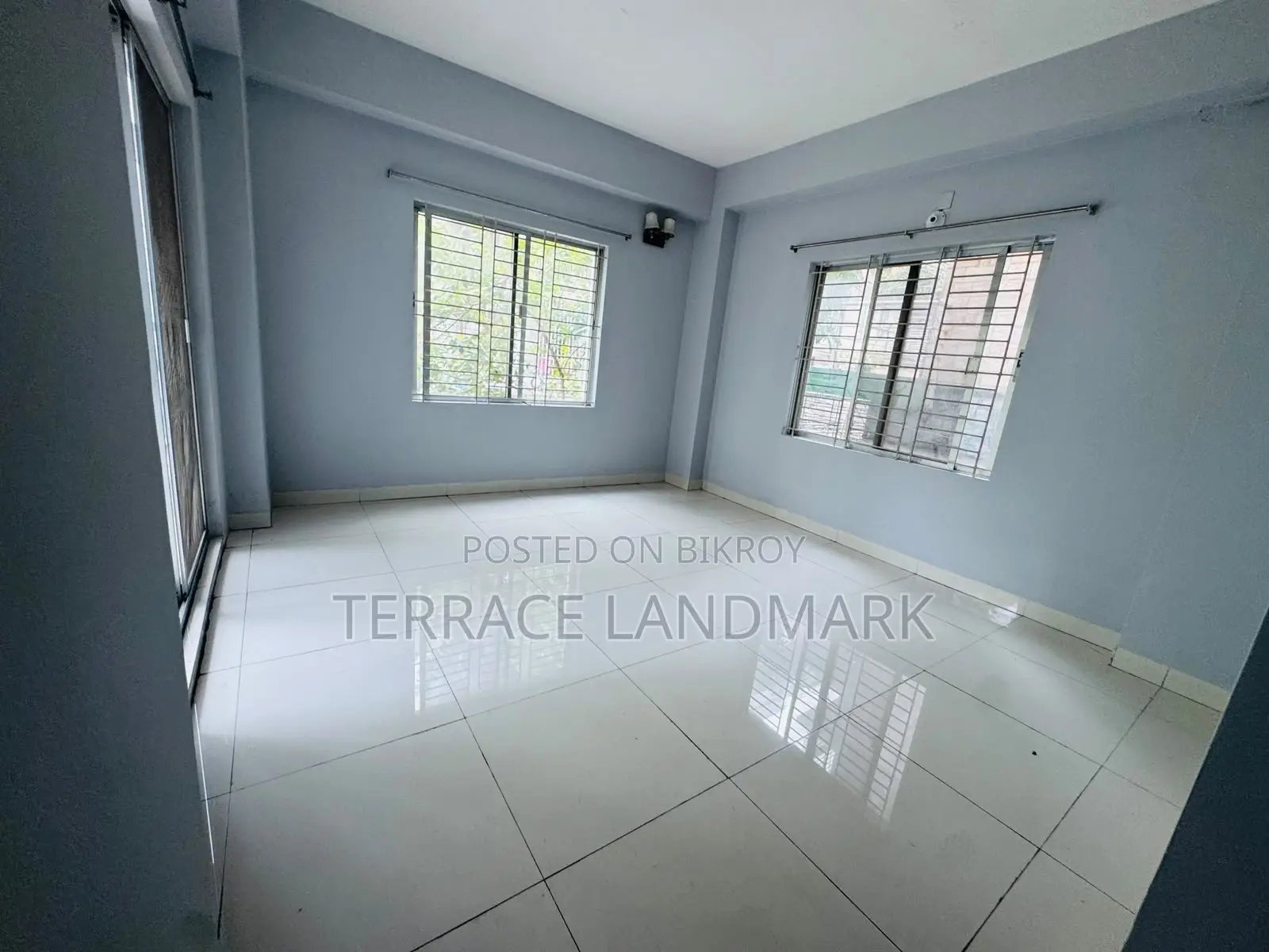 3bdrm Apartment in Basundhara for sale