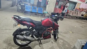 TVS Apache RTR 160 2V 2018 Red