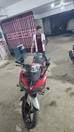 Yamaha Fazer V1 2017 Red