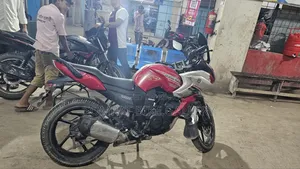 Yamaha Fazer V1 2017 Red