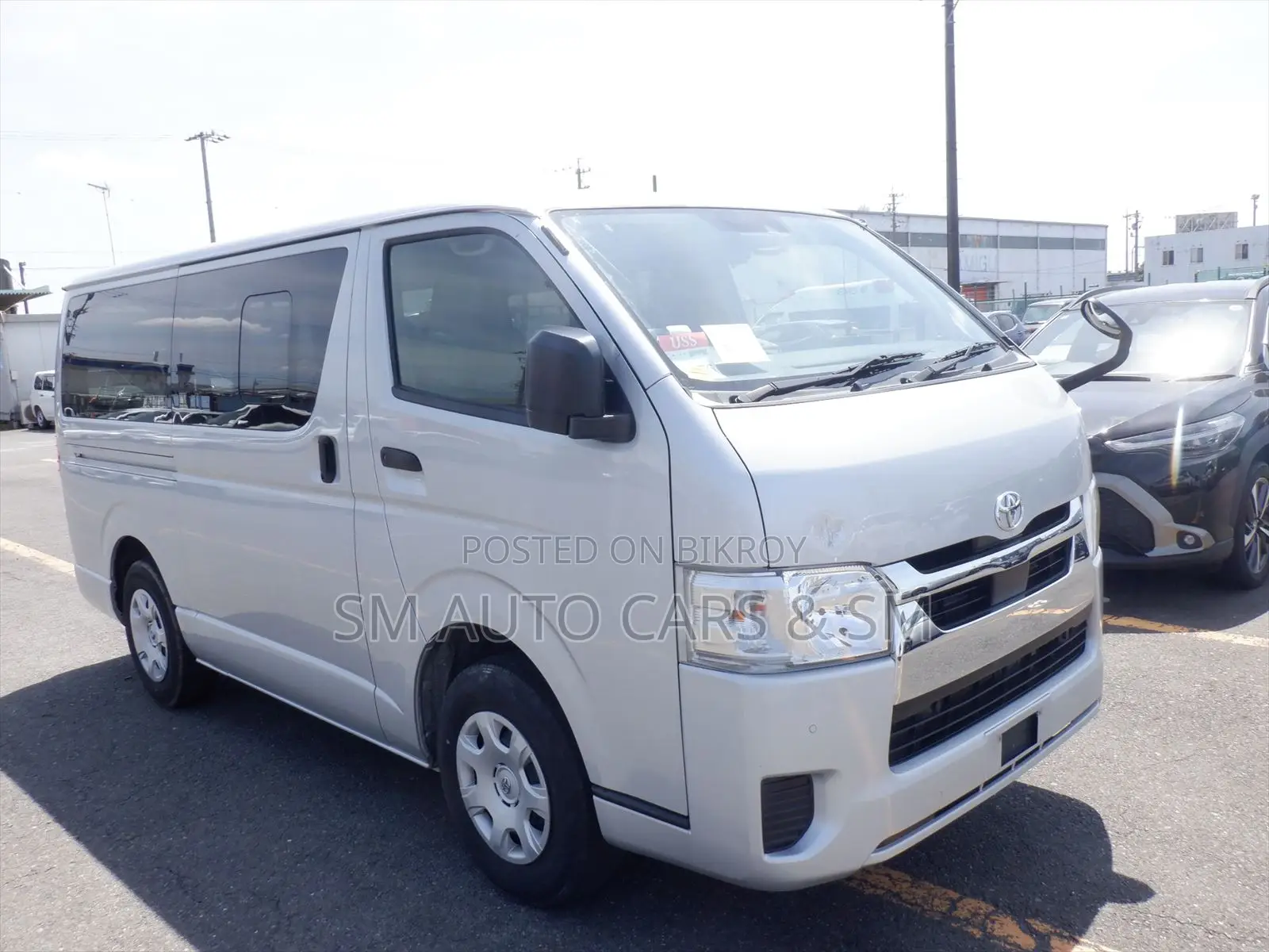 Toyota HiAce 2021 Silver