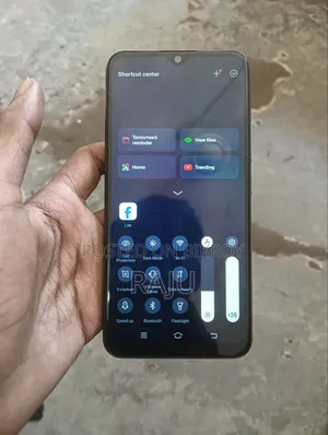 Vivo Y11 32 GB Blue