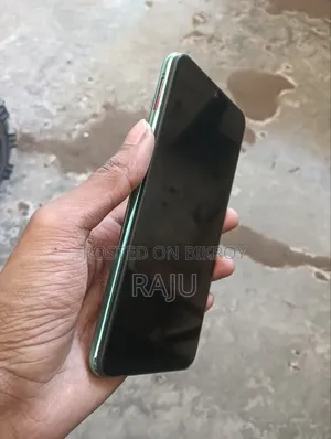 Vivo Y11 32 GB Blue