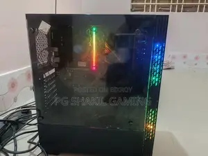 Desktop Computer MSI model 8GB Intel Core i3 SSD 128GB